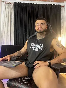 Snapshot of Benjii_Carter1 chatting on March 8, 2026, 3:54 am Benjii Carter1 online show from March 8, 2026, 3:54 am