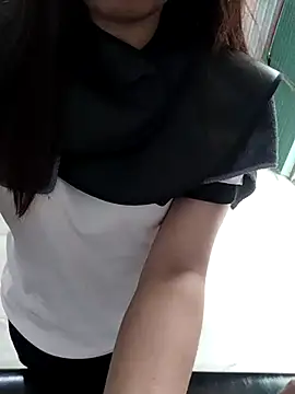 Lavi sexy07 online show from March 16, 2026, 8:07 am