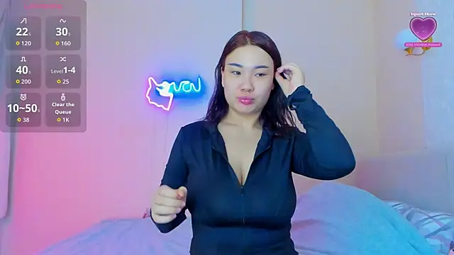 sexaxion lee online show from April 13, 2026, 3:21 am