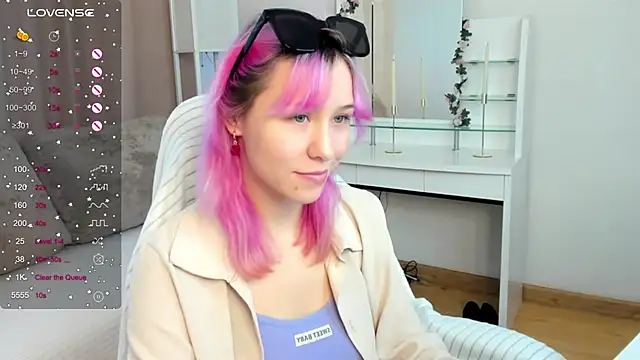 EmilyTrase online show from May 30, 2026, 1:56 am