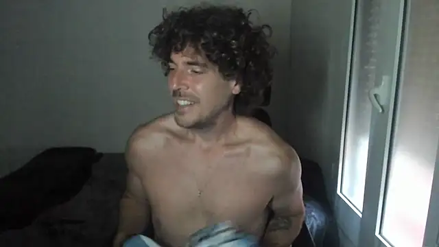 joaquin420 hot online show from April 4, 2026, 5:47 am