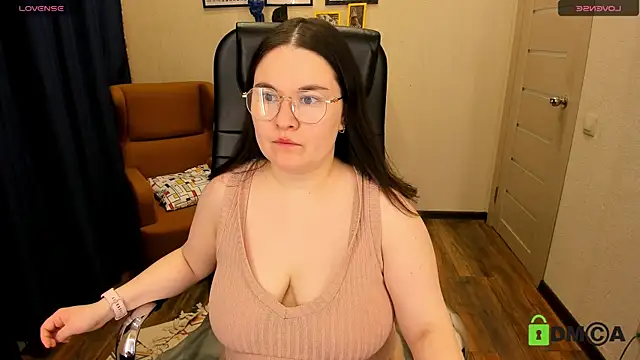 Mila melodyy online show from February 26, 2026, 5:29 am