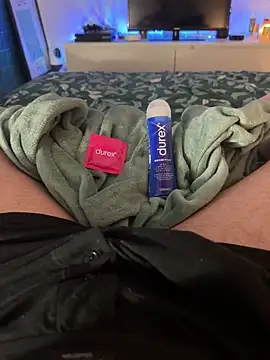 Thomascrtz online show from February 19, 2026, 10:51 pm