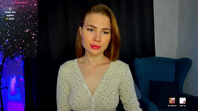 Snapshot of little__isabel chatting on April 22, 2026, 1:23 am little isabel online show from April 22, 2026, 1:23 am