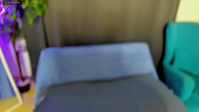 Snapshot of little__isabel chatting on May 31, 2026, 1:33 am little isabel online show from May 31, 2026, 1:33 am