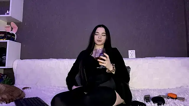 Snapshot of Salty_sharm chatting on February 12, 2026, 2:17 pm Salty sharm online show from February 12, 2026, 2:17 pm