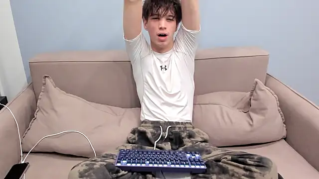 Snapshot of Ur_NextDoor_Boy chatting on February 24, 2026, 8:42 pm Ur NextDoor Boy online show from February 24, 2026, 8:42 pm