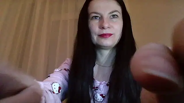 Clover Shine online show from February 17, 2026, 6:49 pm