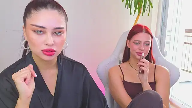 Sofia Plump online show from April 30, 2026, 10:11 am