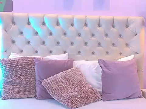 Snapshot of Ema_Jackson chatting on February 15, 2026, 1:21 pm Ema Jackson online show from February 15, 2026, 1:21 pm