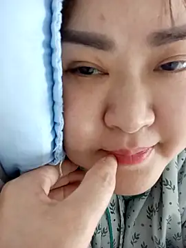 Kee-kimlee online show from May 8, 2026, 11:52 pm