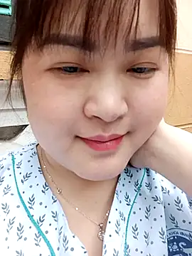 Kee-kimlee online show from May 10, 2026, 3:32 am