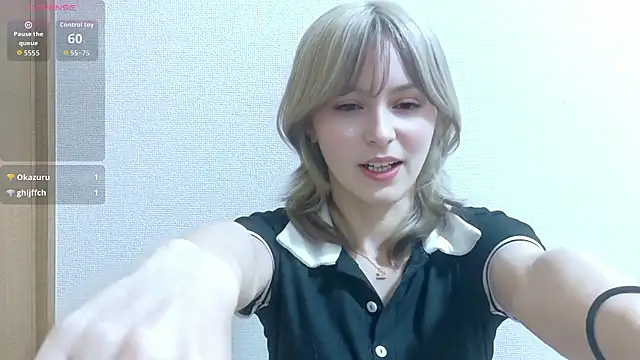 Snapshot of e_ri_ka93 chatting on July 13, 2026, 1:43 pm e ri ka93 online show from July 13, 2026, 1:43 pm