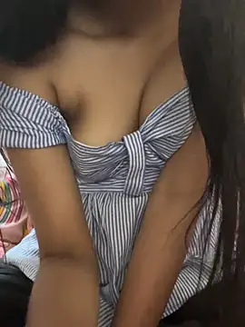 Cute-Nikki69 online show from February 17, 2026, 11:13 pm