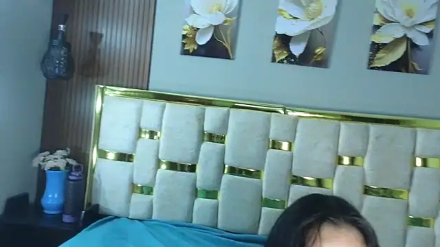 Snapshot of _angela45cute chatting on April 13, 2026, 3:54 am angela45cute online show from April 13, 2026, 3:54 am