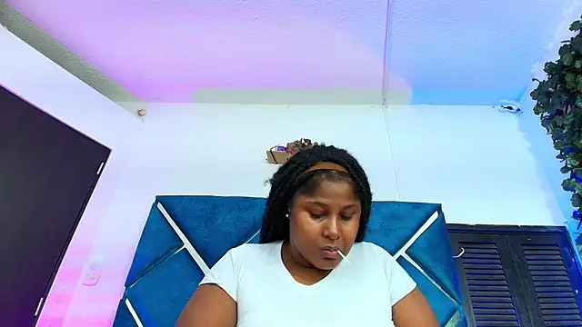 Snapshot of AlexaRousse4u chatting on May 11, 2026, 10:18 pm AlexaRousse4u online show from May 11, 2026, 10:18 pm