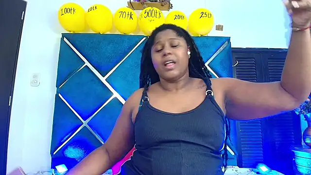 Snapshot of AlexaRousse4u chatting on April 24, 2026, 9:28 pm AlexaRousse4u online show from April 24, 2026, 9:28 pm