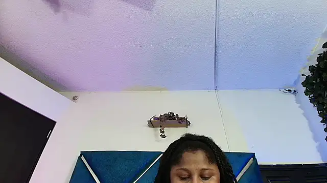 Snapshot of AlexaRousse4u chatting on April 30, 2026, 10:25 pm AlexaRousse4u online show from April 30, 2026, 10:25 pm