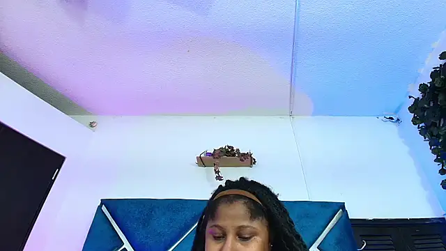 Snapshot of AlexaRousse4u chatting on May 12, 2026, 10:27 pm AlexaRousse4u online show from May 12, 2026, 10:27 pm
