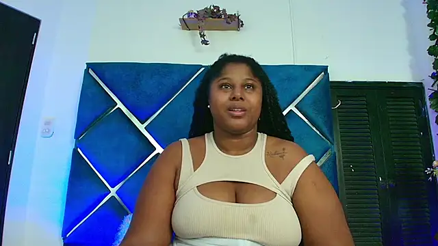 Snapshot of AlexaRousse4u chatting on May 15, 2026, 11:03 pm AlexaRousse4u online show from May 15, 2026, 11:03 pm