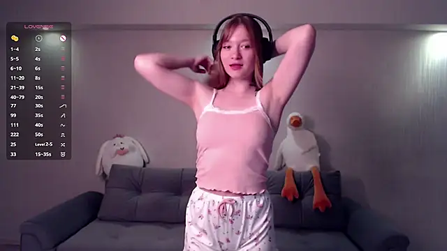 Mirrrra1 online show from March 4, 2026, 9:33 pm