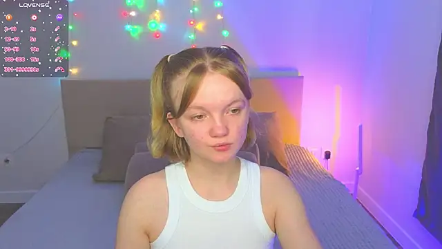 Snapshot of StellaBunny chatting on March 25, 2026, 4:12 am StellaBunny online show from March 25, 2026, 4:12 am