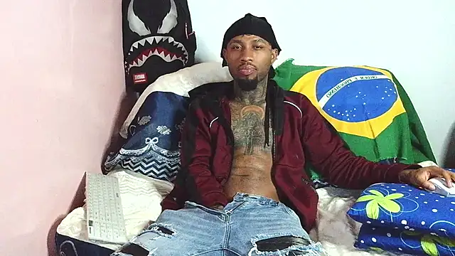 Snapshot of Bdarenth007 chatting on February 18, 2026, 7:17 am Bdarenth007 online show from February 18, 2026, 7:17 am