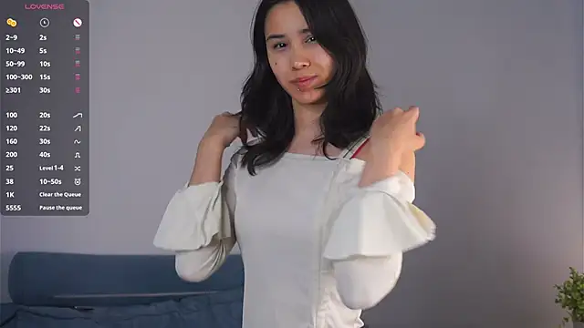 EmelinaGnas online show from February 27, 2026, 7:52 am