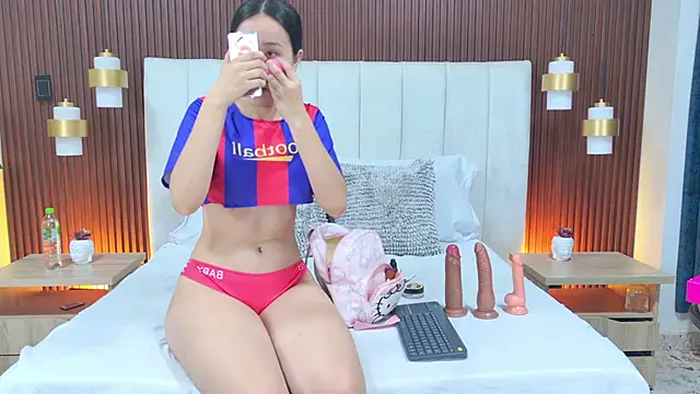 Brisa Silva online show from April 10, 2026, 11:39 am