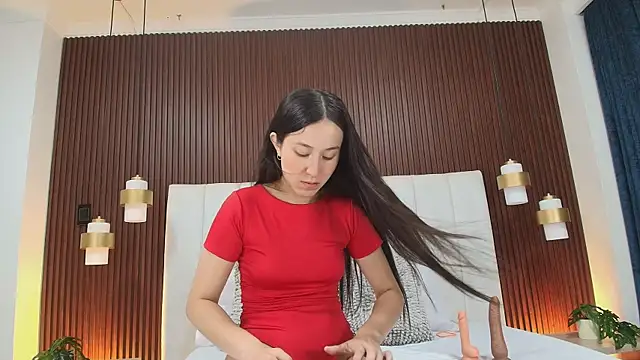 Brisa Silva online show from March 3, 2026, 12:01 pm