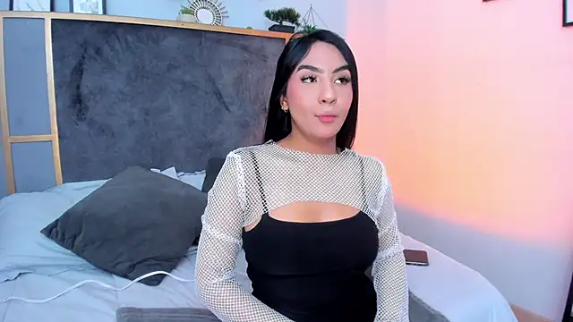 Snapshot of Lola_12_ chatting on May 4, 2026, 1:58 pm Lola 12 online show from May 4, 2026, 1:58 pm