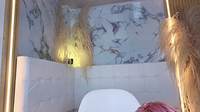 Everlyn sexx online show from March 5, 2026, 6:48 pm