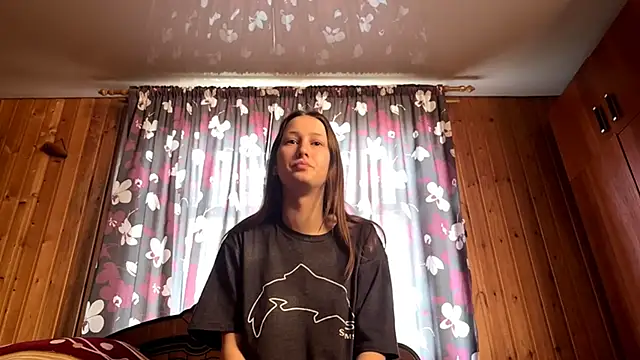 Snapshot of VickieKush chatting on February 11, 2026, 6:02 am VickieKush online show from February 11, 2026, 6:02 am