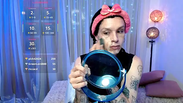 Snapshot of DanniHotBoy02 chatting on April 23, 2026, 11:06 pm DanniHotBoy02 online show from April 23, 2026, 11:06 pm