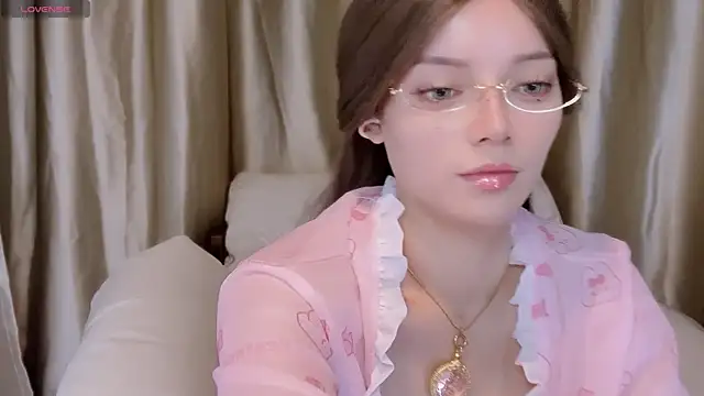 audience114 online show from April 1, 2026, 11:44 am