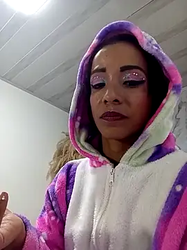 Snapshot of Max_and_anny chatting on April 2, 2026, 3:35 am Max and anny online show from April 2, 2026, 3:35 am