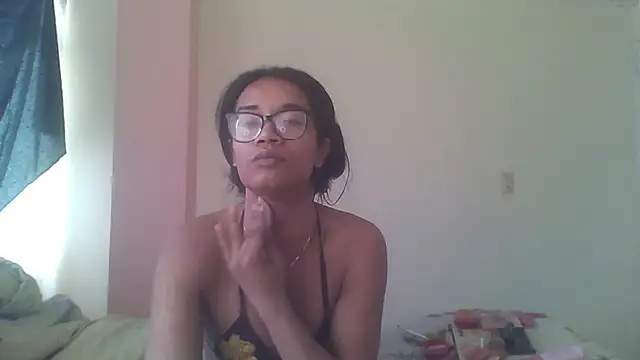 Snapshot of horny_brii chatting on July 4, 2026, 4:44 pm horny brii online show from July 4, 2026, 4:44 pm