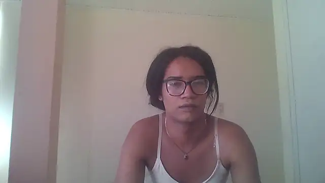Snapshot of horny_brii chatting on June 20, 2026, 6:24 pm horny brii online show from June 20, 2026, 6:24 pm