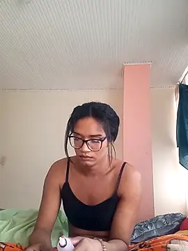 horny brii online show from June 3, 2026, 8:02 pm