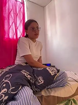 Ivy lexx online show from February 17, 2026, 2:25 pm