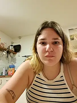 Snapshot of Dulcexpecado chatting on April 7, 2026, 11:50 pm Dulcexpecado online show from April 7, 2026, 11:50 pm