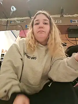 Snapshot of Dulcexpecado chatting on March 12, 2026, 2:54 pm Dulcexpecado online show from March 12, 2026, 2:54 pm