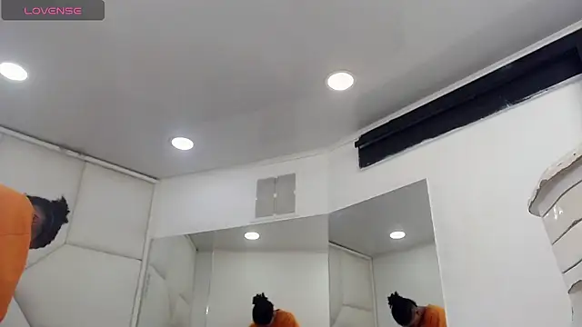 Snapshot of MattyMaxx_ chatting on February 23, 2026, 2:35 am MattyMaxx online show from February 23, 2026, 2:35 am