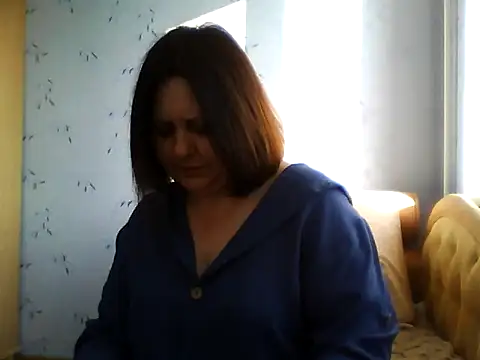 LockyCharm111 online show from March 5, 2026, 2:35 pm