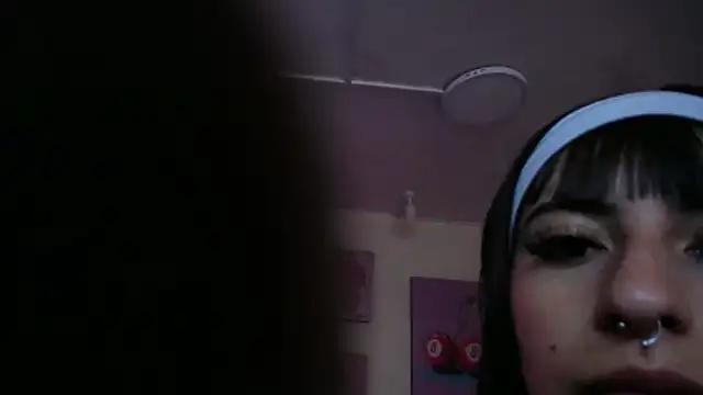 Snapshot of AnnyCotton chatting on March 27, 2026, 7:37 pm AnnyCotton online show from March 27, 2026, 7:37 pm