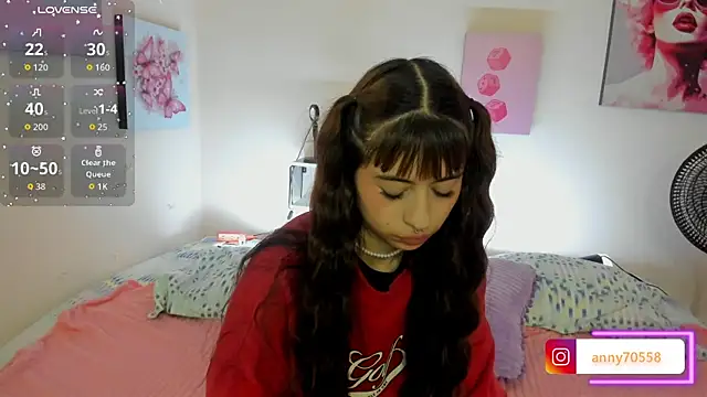 AnnyCotton online show from July 14, 2026, 7:20 pm