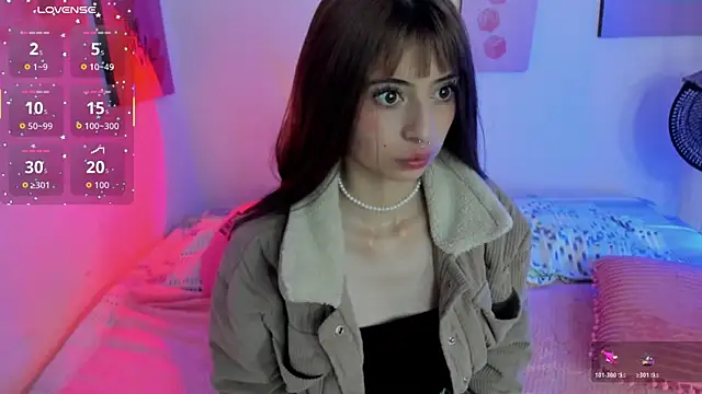 AnnyCotton online show from July 7, 2026, 7:06 pm