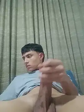 Snapshot of jeremyxxx22 chatting on February 13, 2026, 2:00 am jeremyxxx22 online show from February 13, 2026, 2:00 am