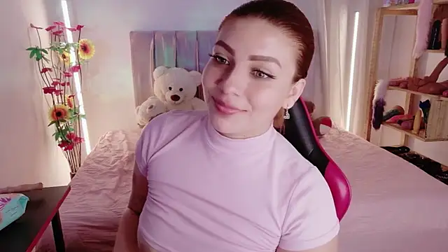 Snapshot of alessia_dolce chatting on April 18, 2026, 5:43 am alessia dolce online show from April 18, 2026, 5:43 am