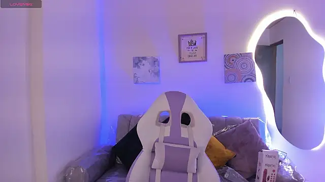 Snapshot of Afrodita_rouss chatting on February 19, 2026, 8:50 pm Afrodita rouss online show from February 19, 2026, 8:50 pm